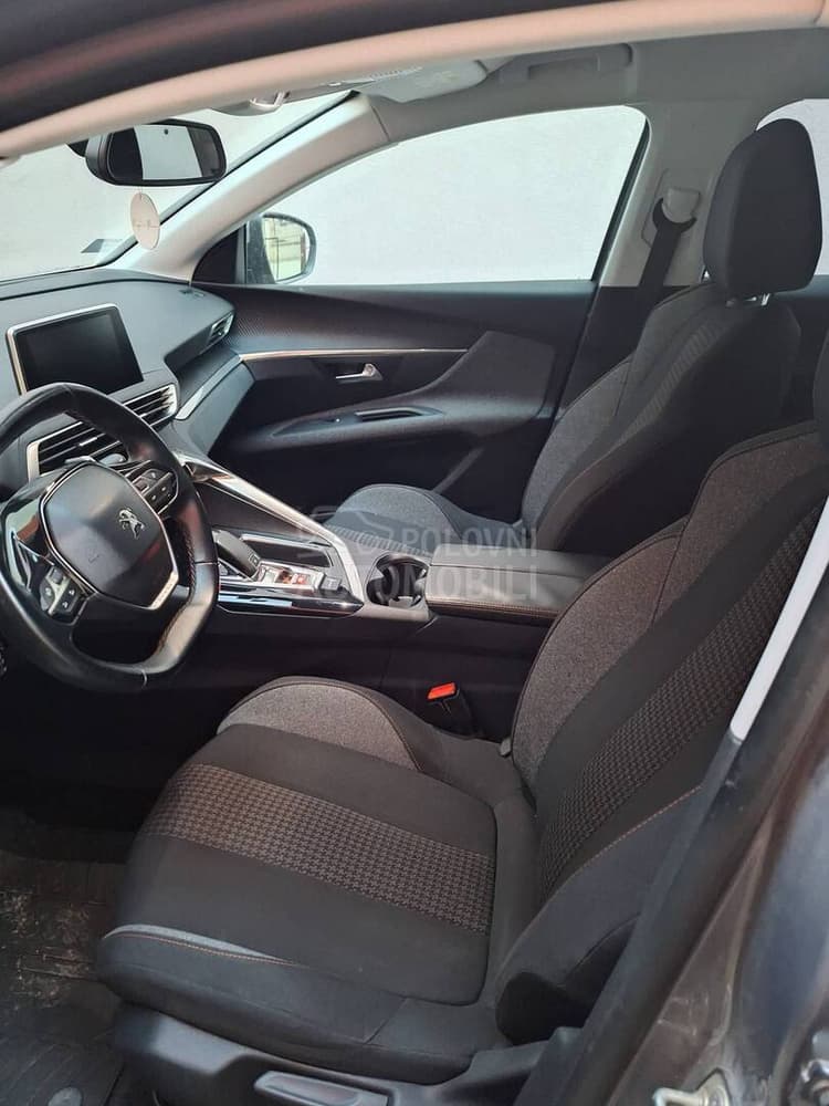 Peugeot 3008 1.6 HDI AMT (120 hp)