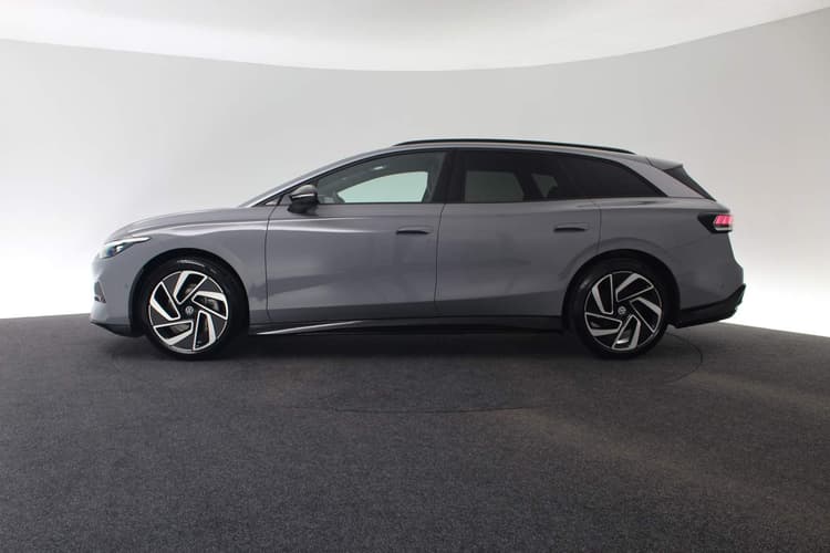 Volkswagen Transporter Long 1.9d MT (105 hp)