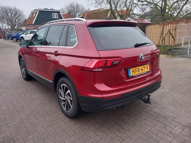 Volkswagen Tiguan 2.0 TSI 4Motion AT (180 hp)