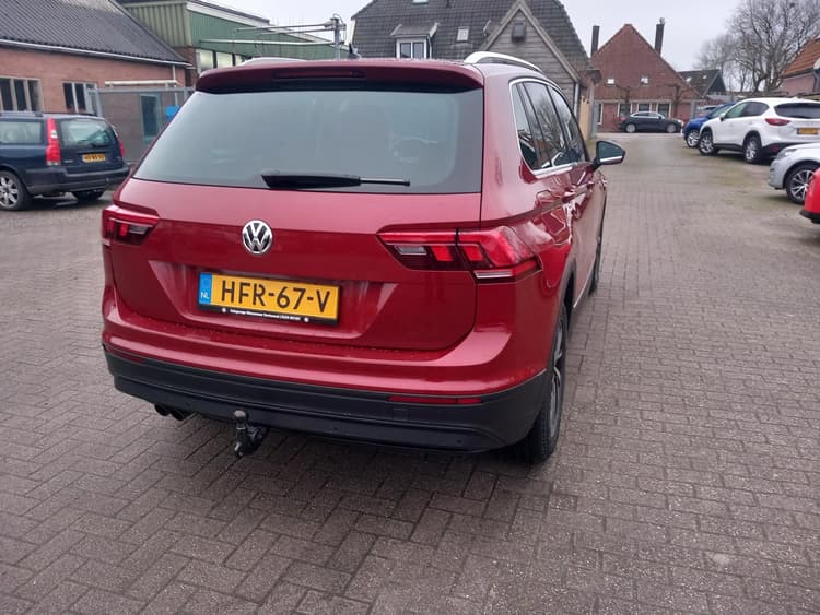 Volkswagen Tiguan 2.0 TSI 4Motion AT (180 hp)